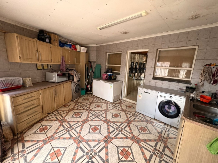 3 Bedroom Property for Sale in Flimieda North West